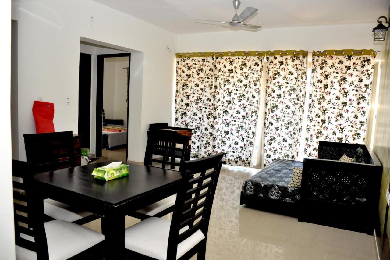 2Bhk Lake View Apartment Lavasa Eksteriør bilde